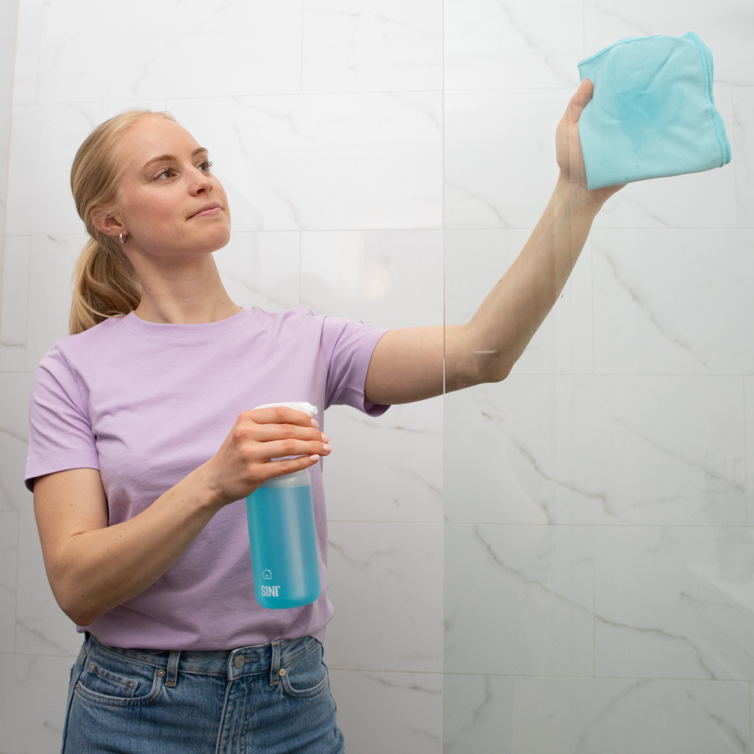 Hajusteeton ikkunanpuhdistusaine, starttipakkaus – pullo + 2 tablettia