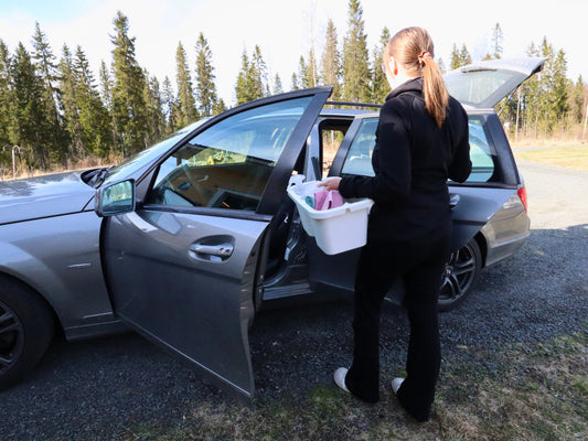 Taijan siivousblogi: Auto kesäkuntoon - nämä välineet kulkevat meillä aina mukana