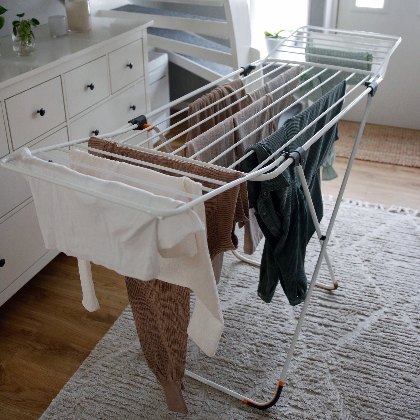 Kuivausteline Forma - jämäkkä pyykkiteline