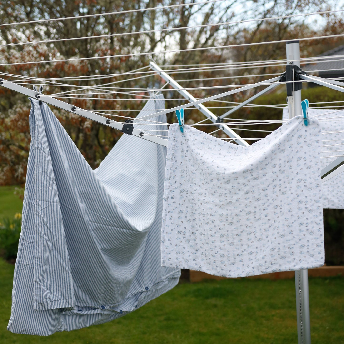 Wendela-pyykinkuivausteline ulkokäyttöön